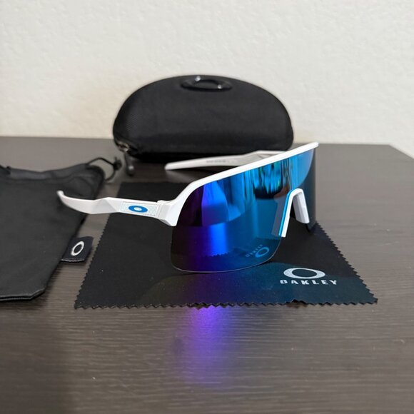 Oakley Other - OO9463 Oakley SUTRO LITE White Matte Frame